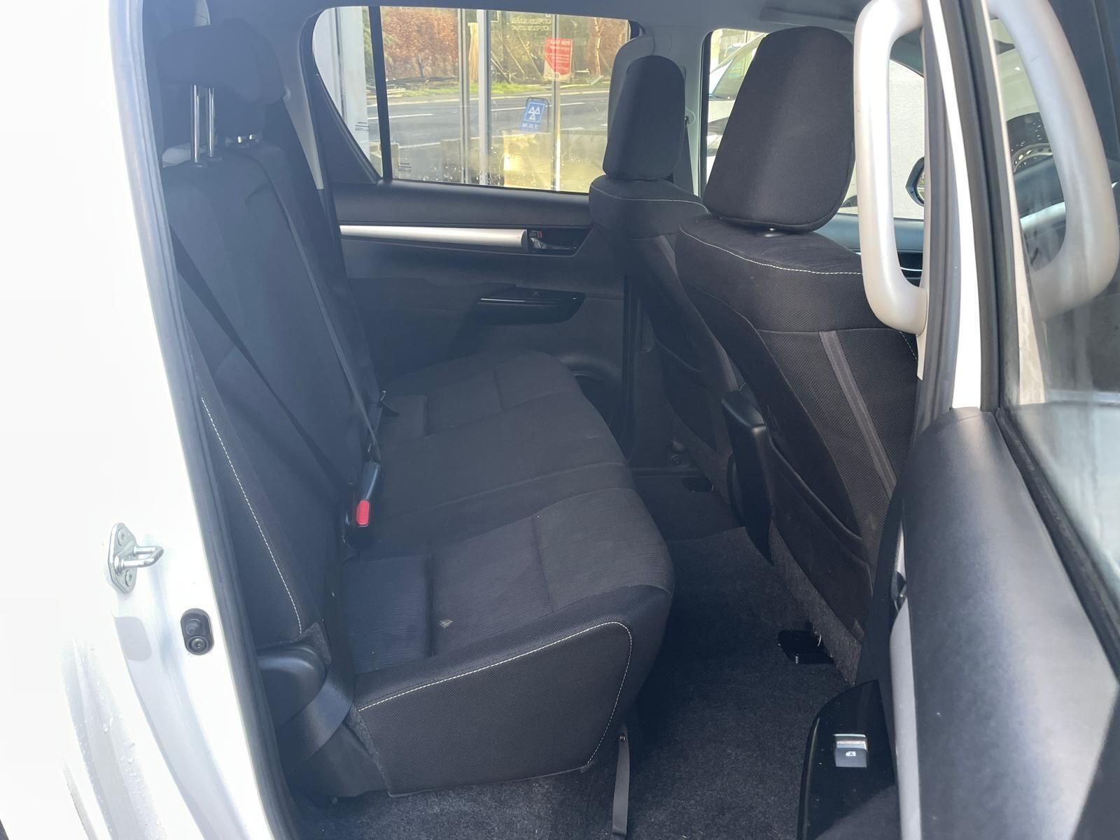 Toyota Hilux - image 28